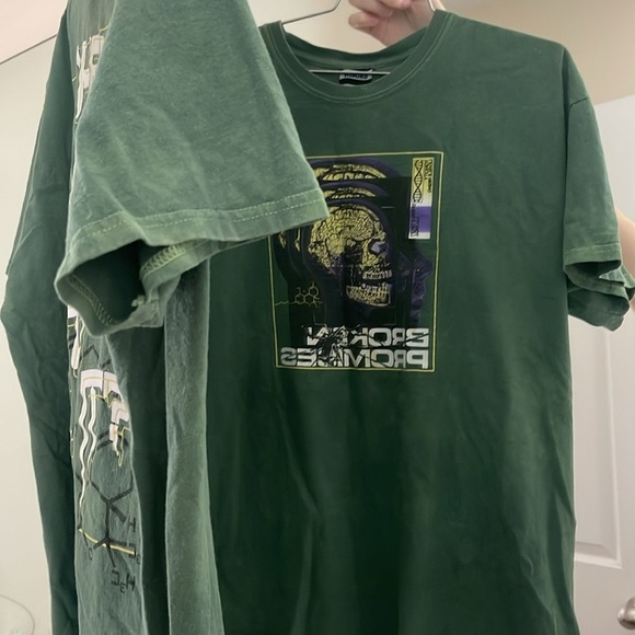 100% Cotton Broken Promises Street Style Shirt - Picture 6 of 7